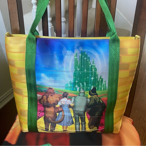 Harveys Wizard of Oz poster tote - Picture 2 of 4